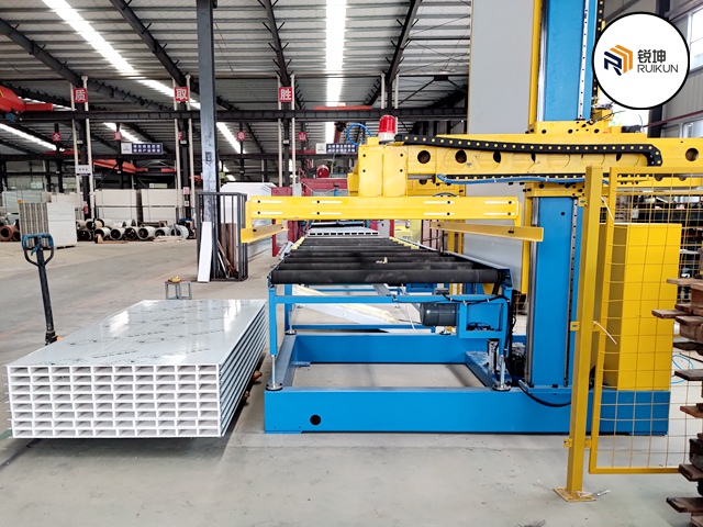 013 中空玻鎂板生產(chǎn)車間s.jpg