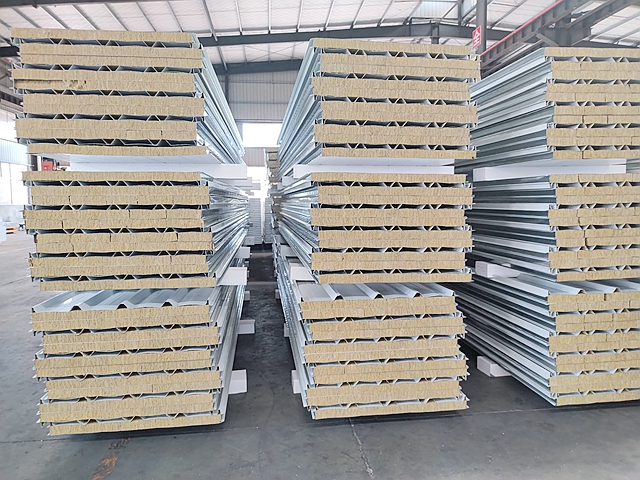 彩鋼瓦巖棉板價(jià)格多少錢(qián)一平方?